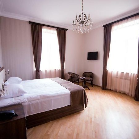 Royal Palace Hotel Vanadzor Esterno foto