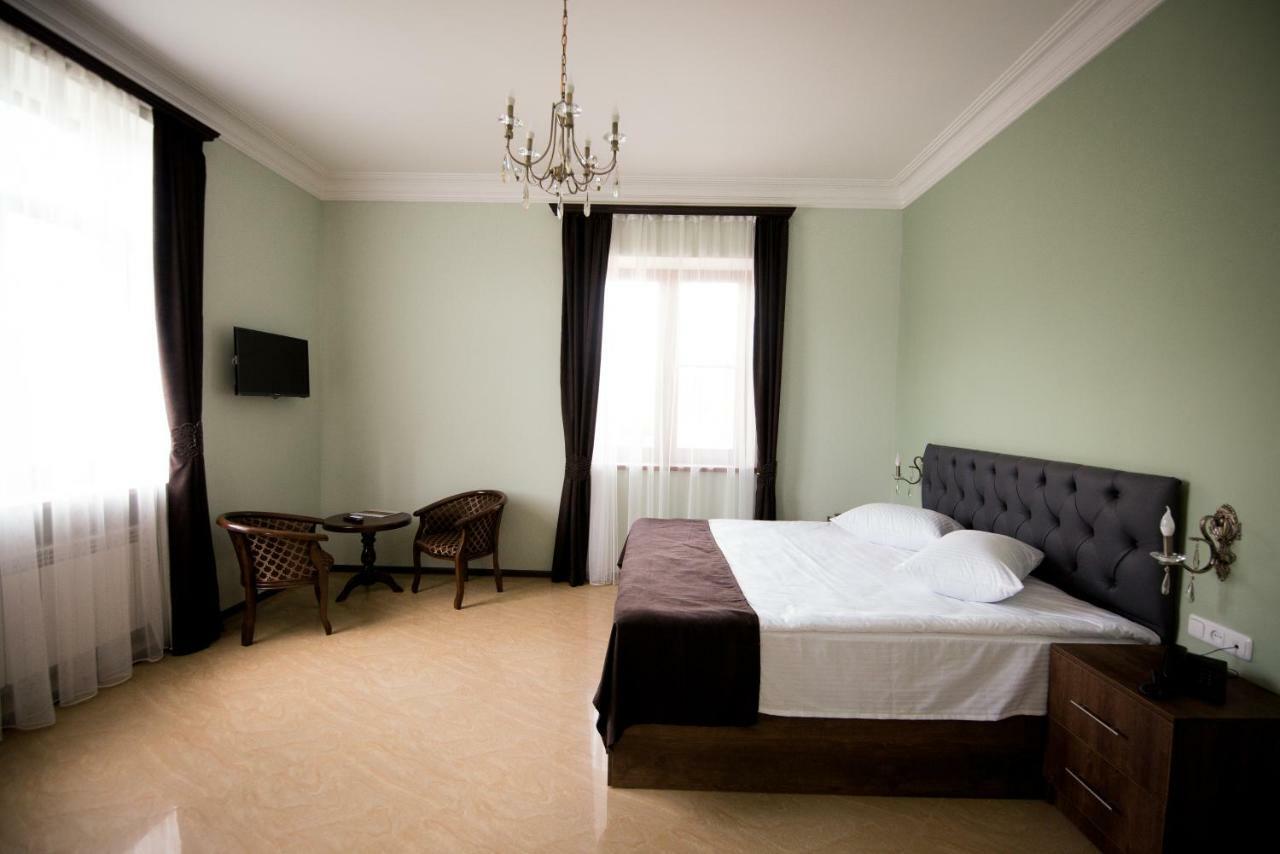 Royal Palace Hotel Vanadzor Esterno foto