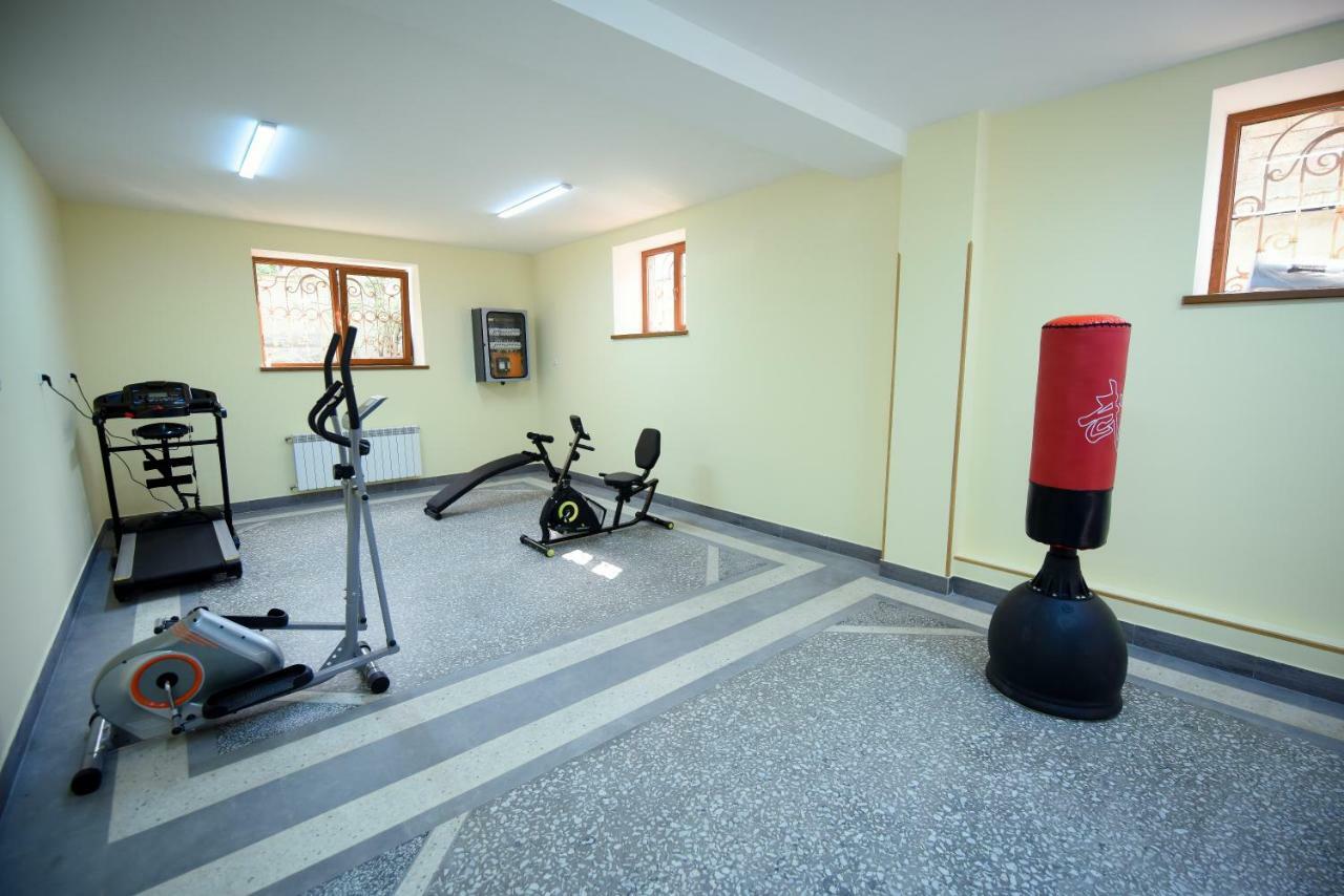 Royal Palace Hotel Vanadzor Esterno foto