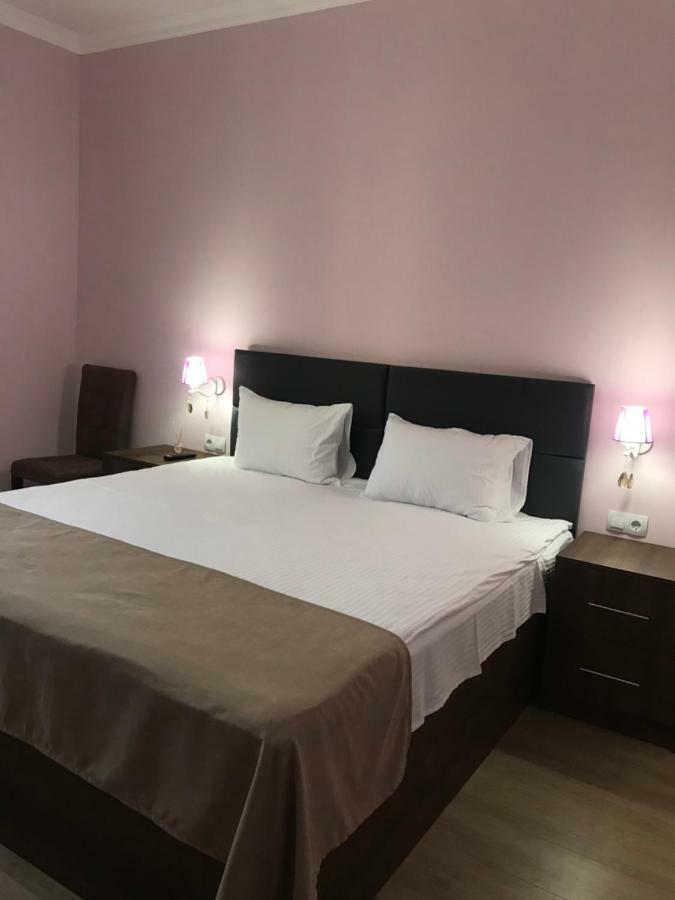 Royal Palace Hotel Vanadzor Esterno foto