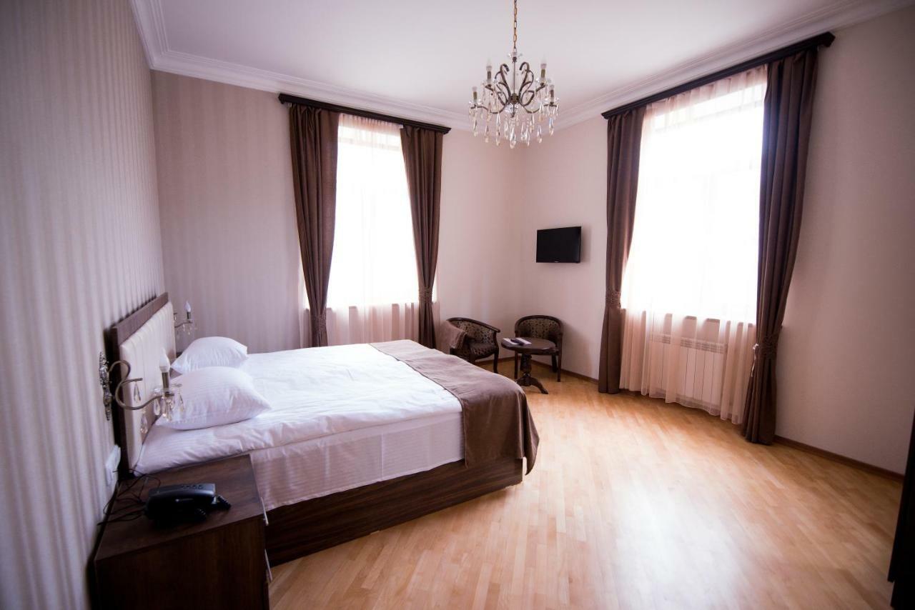 Royal Palace Hotel Vanadzor Esterno foto